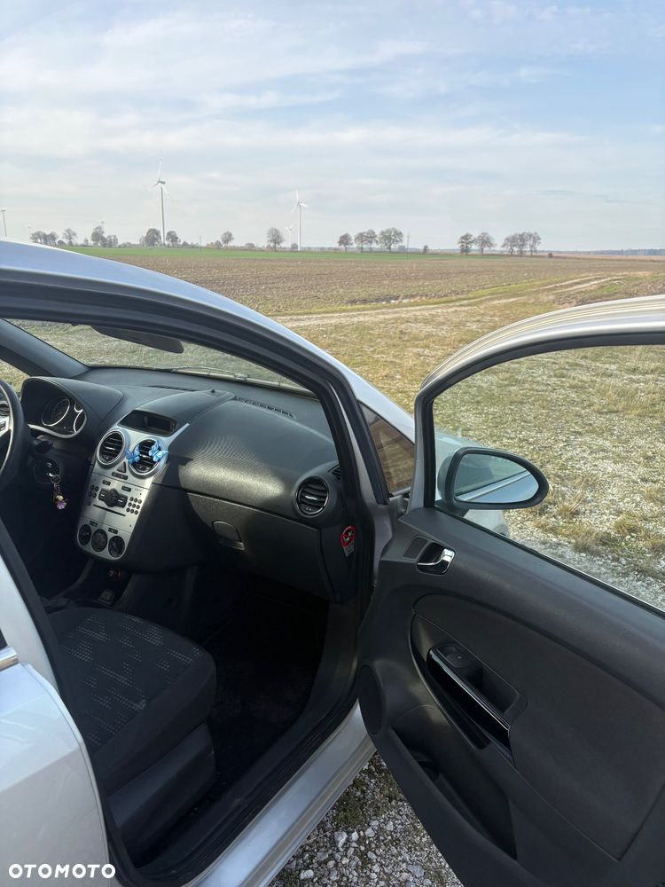 Opel Corsa 1.2 16V 111 - 11