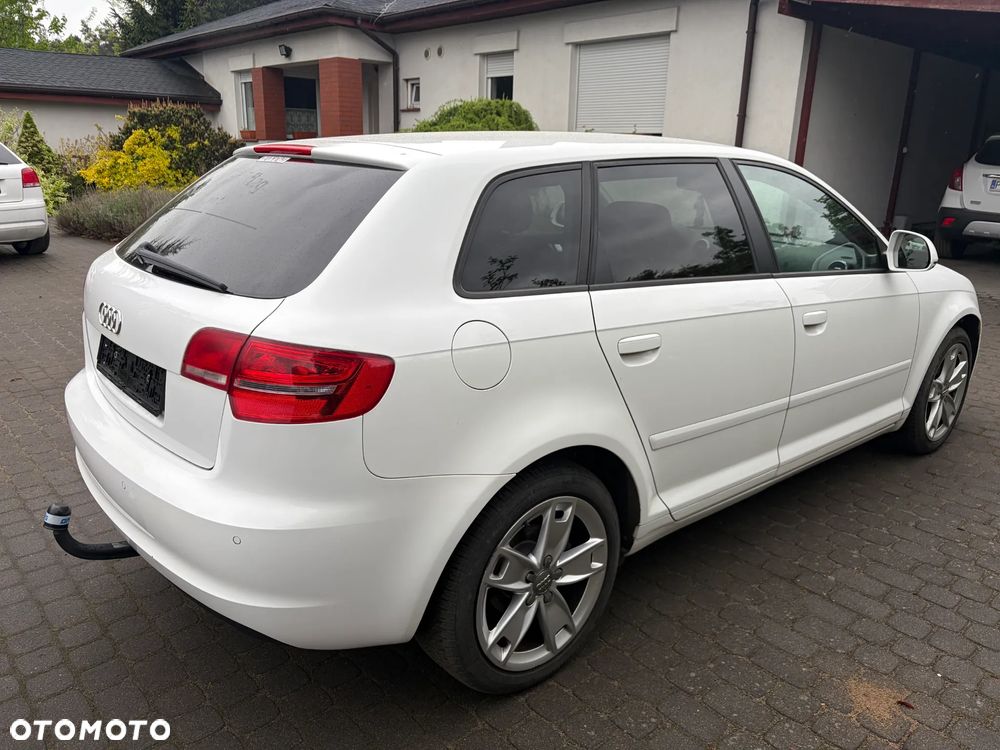 Audi A3 Sportback 1.4 TFSI Attraction - 9
