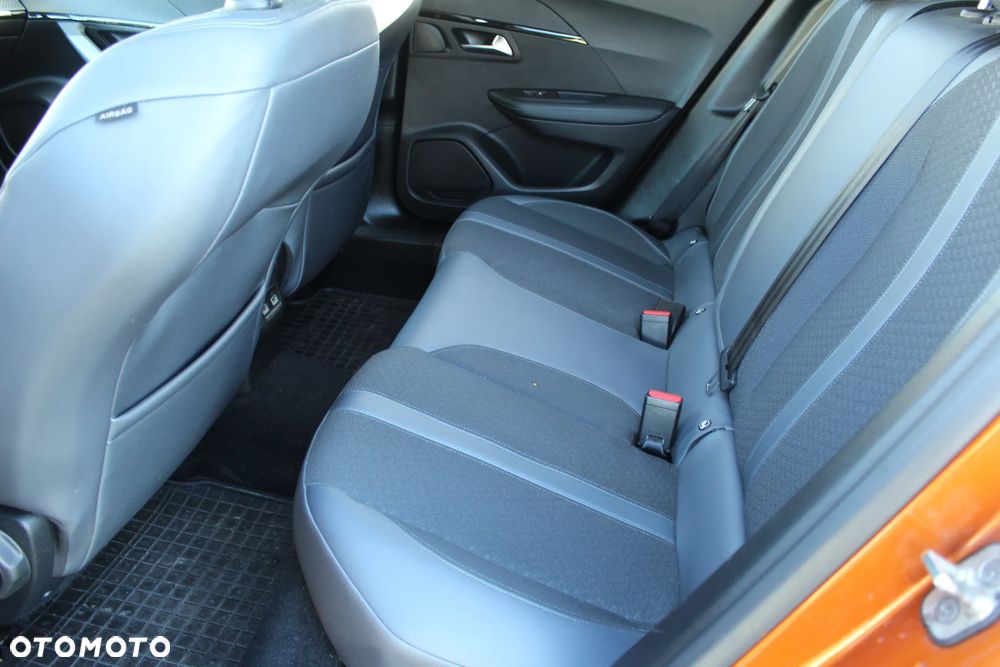 Peugeot 2008 1.2 PureTech Allure S&S EAT8 - 12