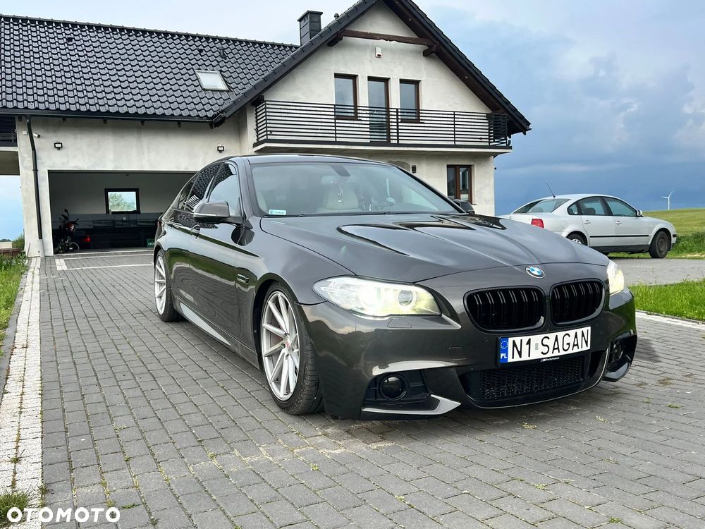 BMW Seria 5 528i xDrive - 8