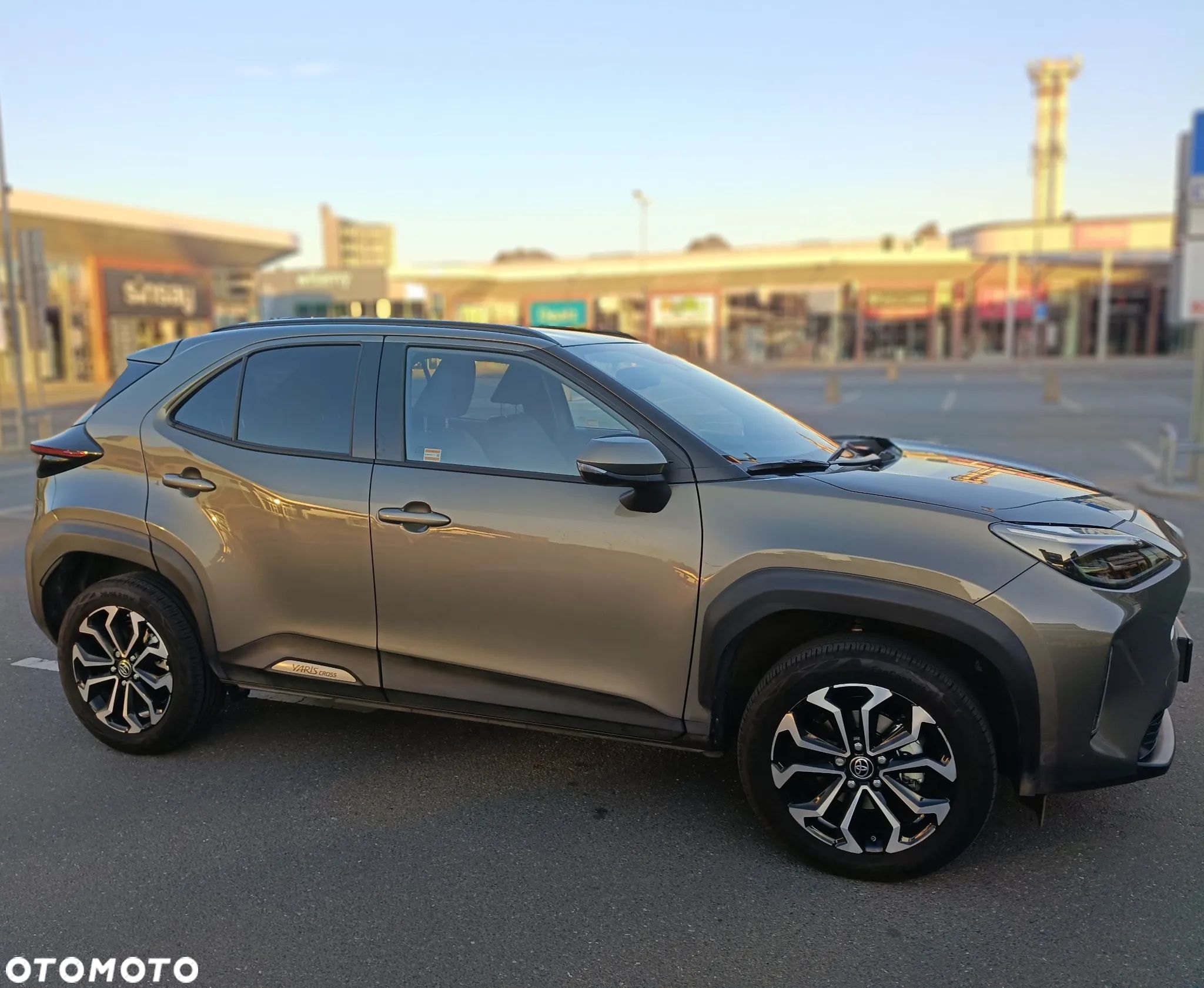 Toyota Yaris Cross Hybrid 1.5 Comfort - 1