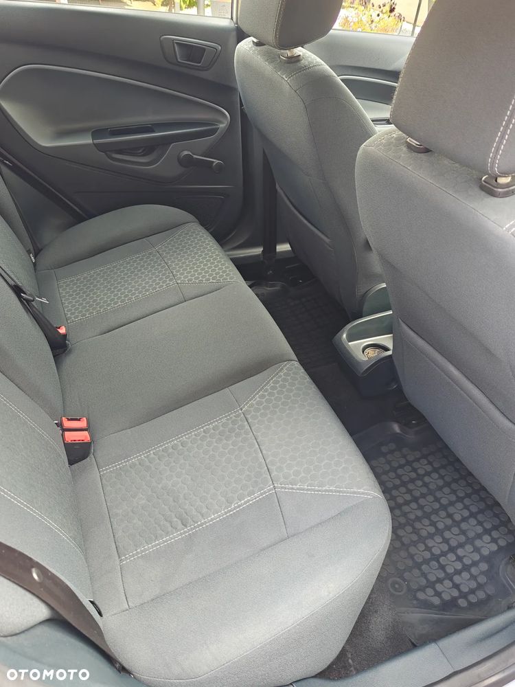Ford Fiesta - 19
