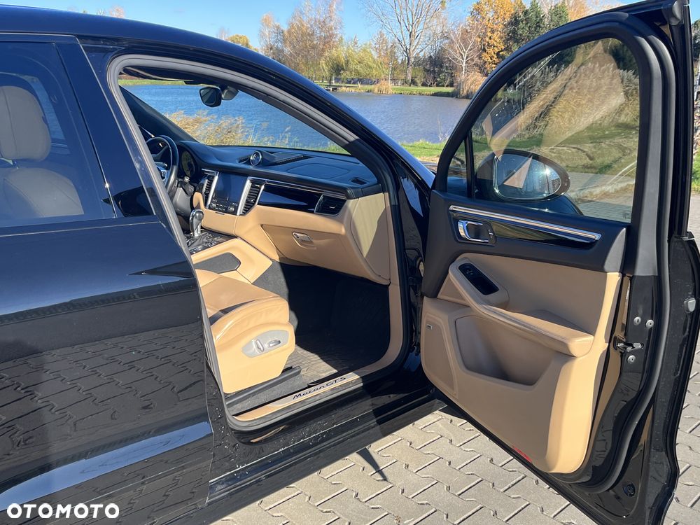 Porsche Macan - 19