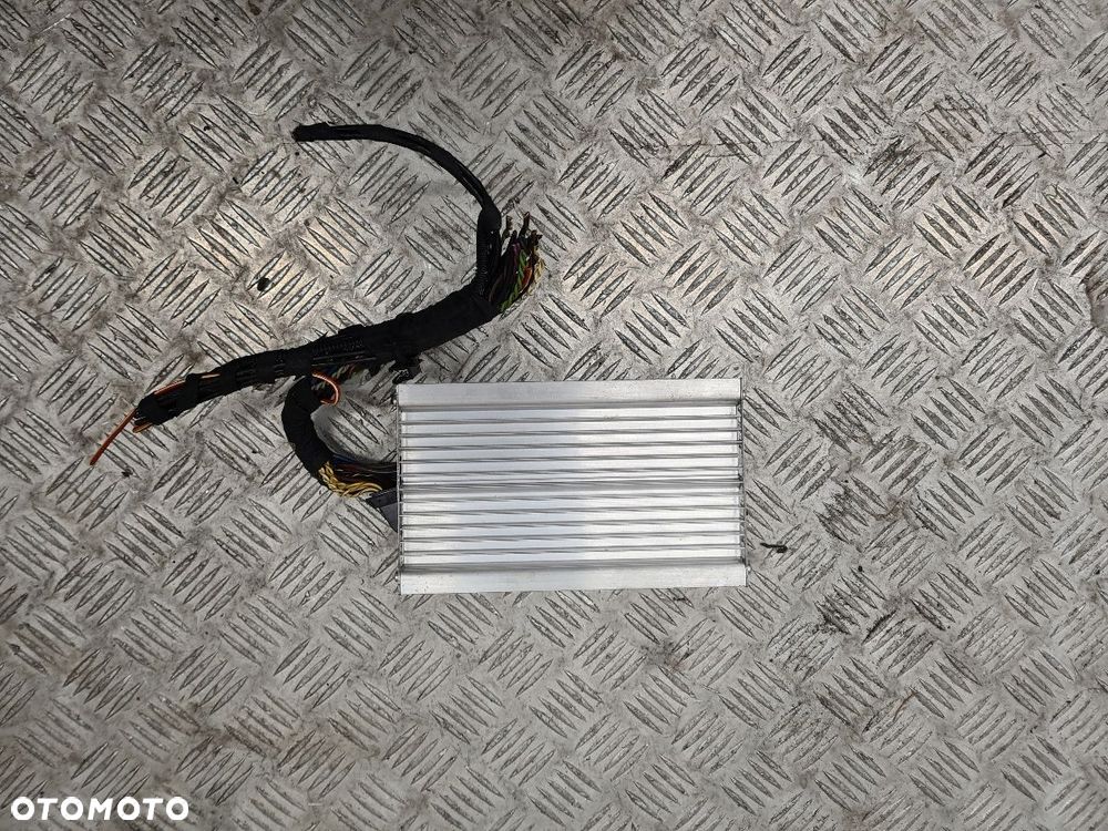 BMW X5 G05 WZMACNIACZ 5A57037 - 2