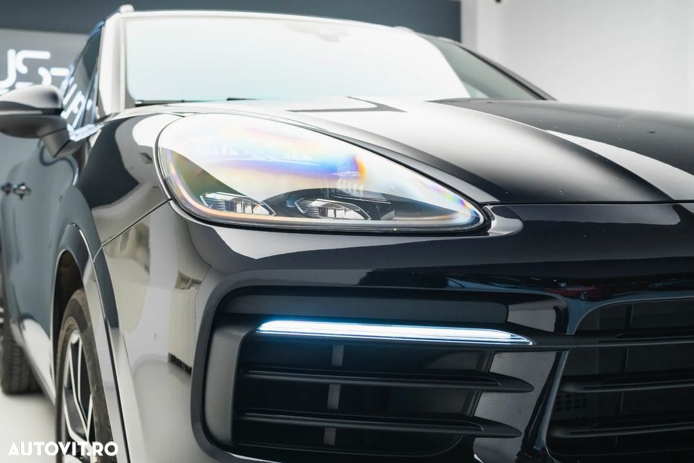 Porsche Cayenne S - 6