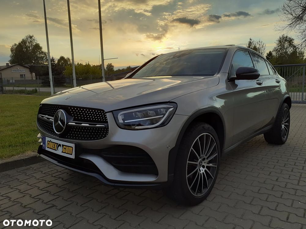 Mercedes-Benz GLC 200 4Matic 9G-TRONIC AMG Line Plus - 14