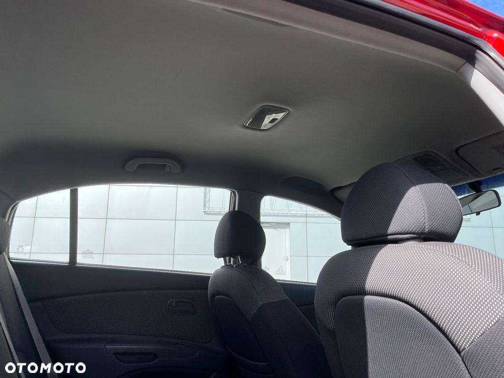 Kia Rio 1.6 Sport - 21