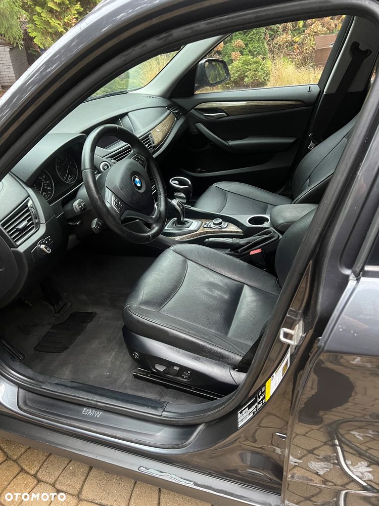 BMW X1 xDrive28i xLine - 11