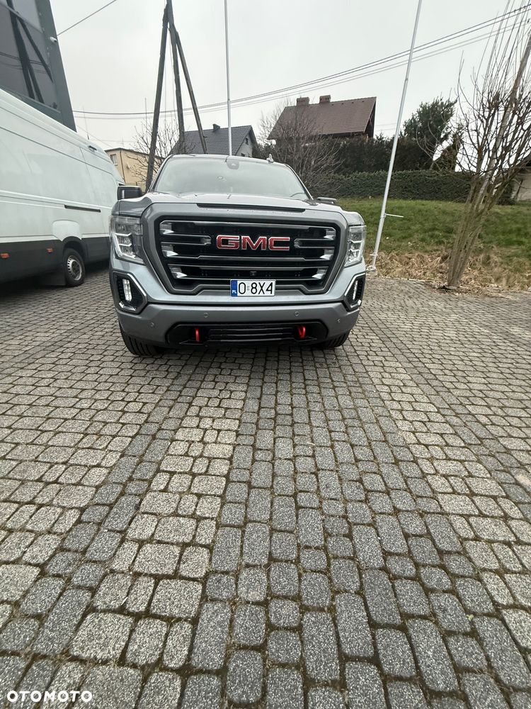 GMC Sierra - 13