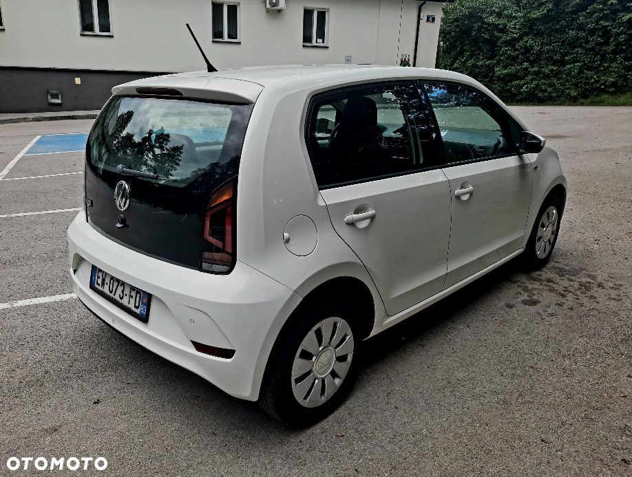 Volkswagen up! (BlueMotion Technology) move - 6