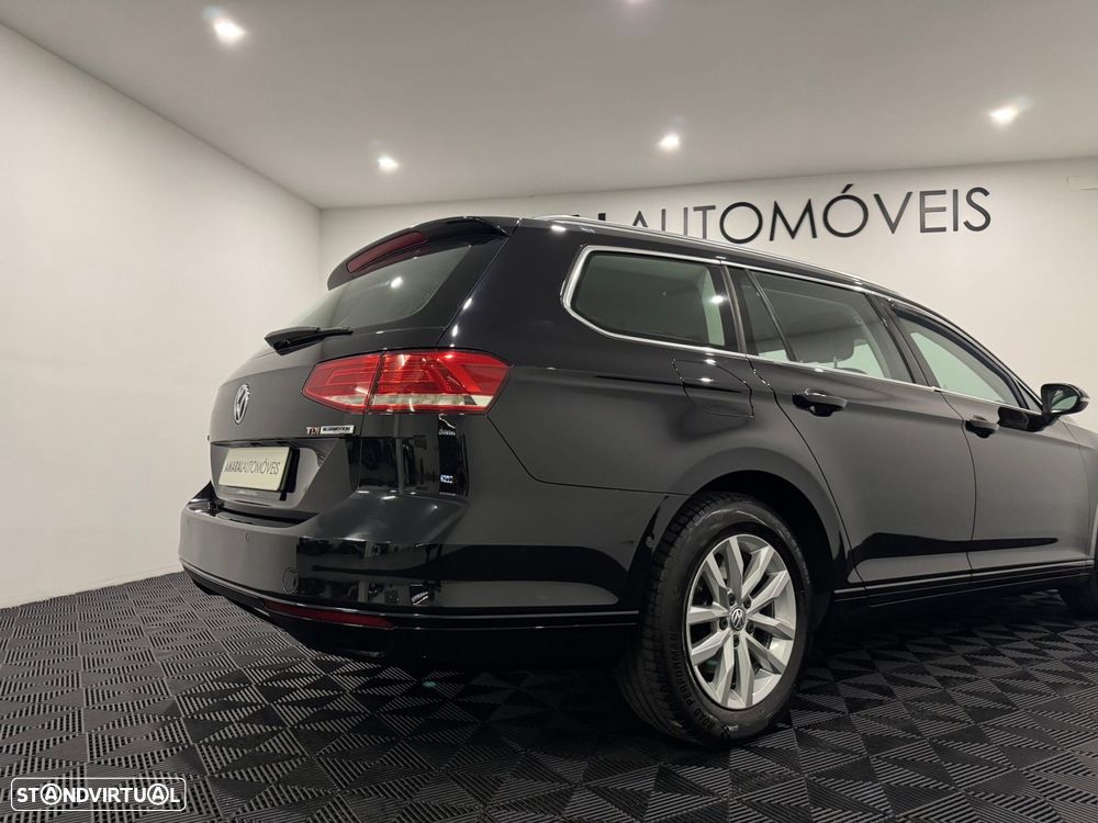 VW Passat Variant 1.6 TDI Confortline - 19