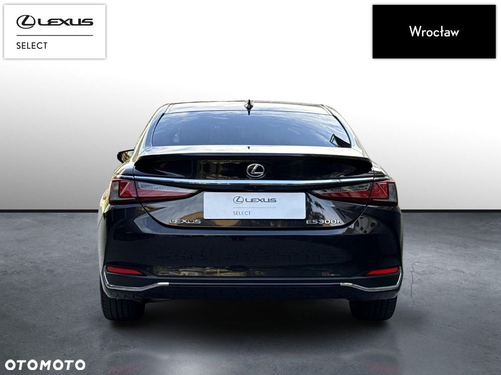 Lexus ES 300h Business Edition - 4