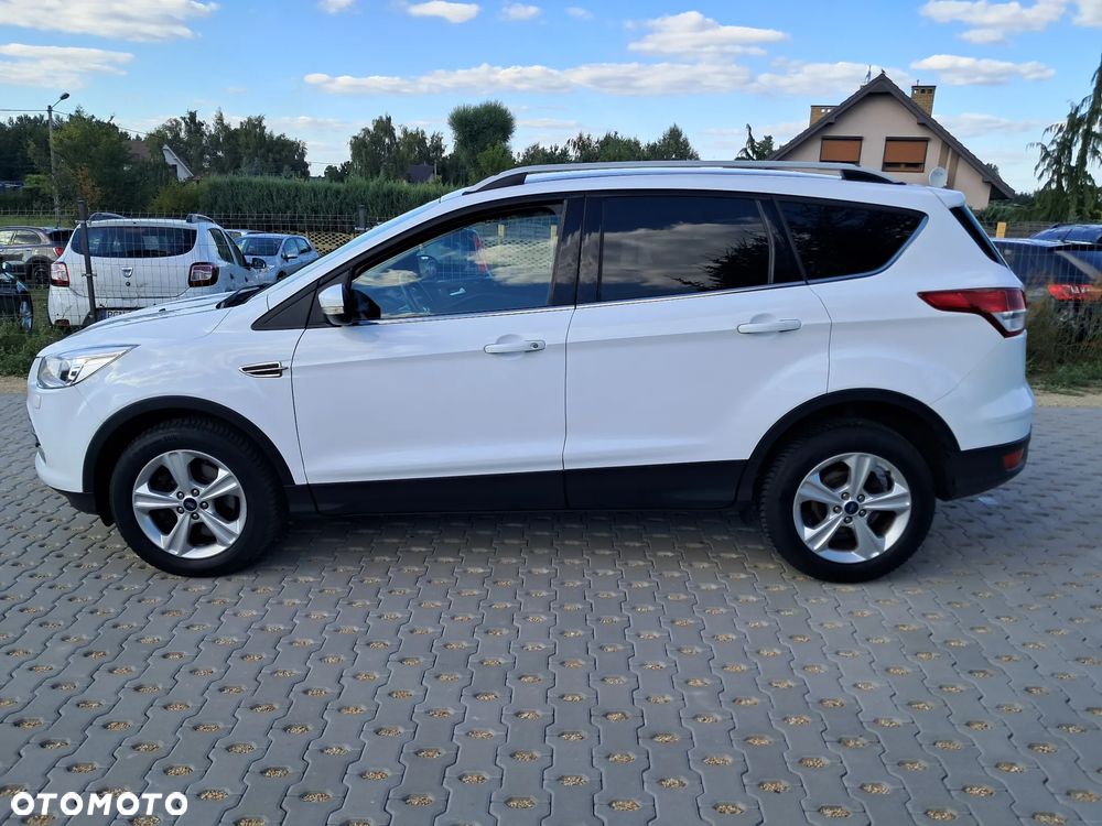 Ford Kuga 2.0 TDCi 2x4 Titanium - 5