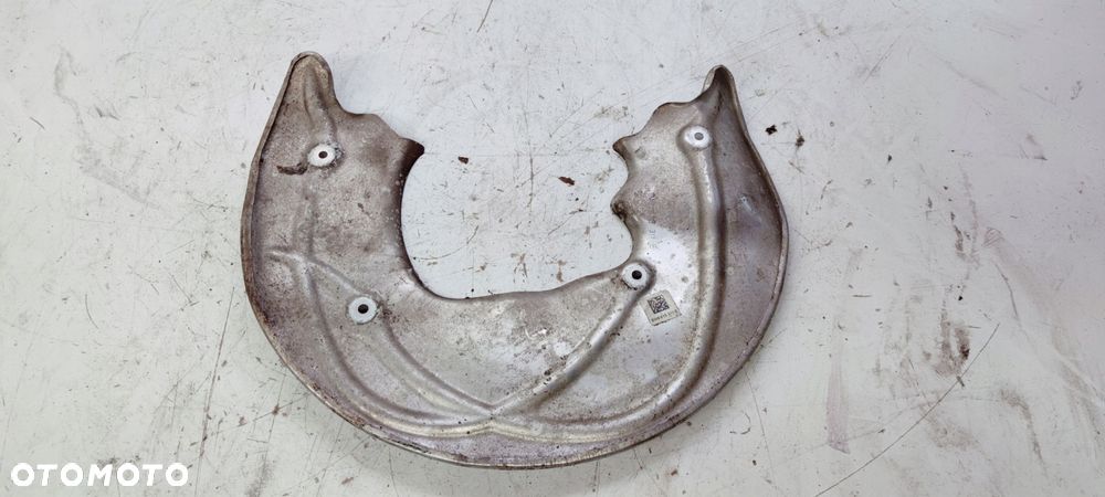 OSŁONA TARCZY LEWY PRZÓD AUDI A4 B9 A5 8W0615311E