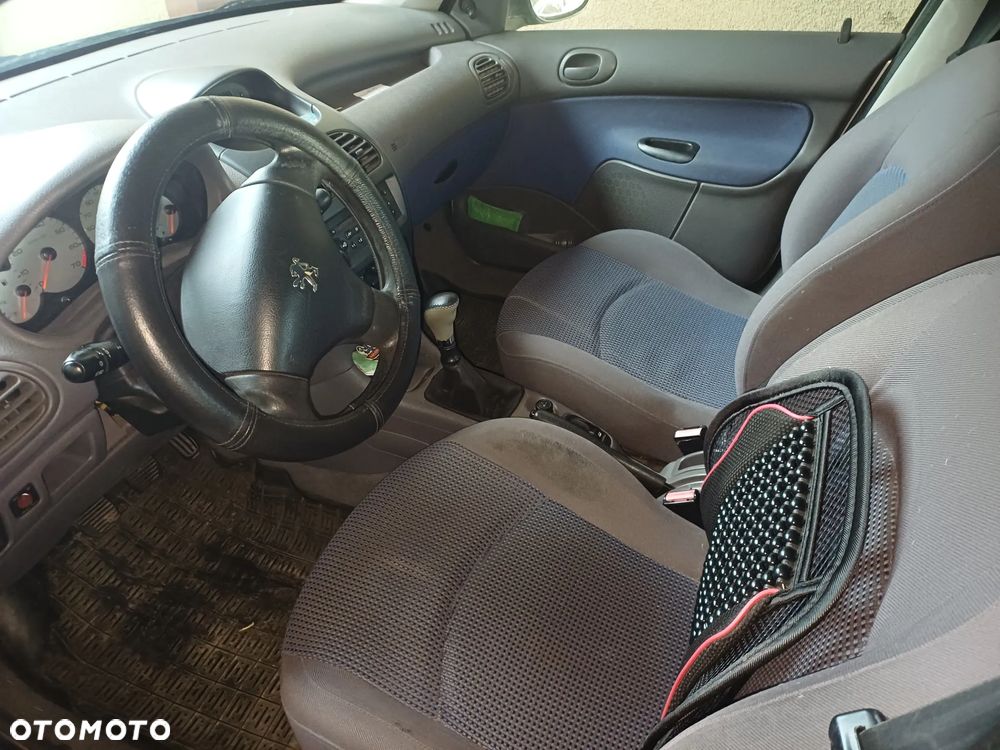 Peugeot 206 75 Grand Filou - 6