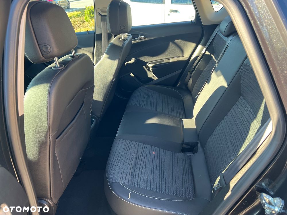 Opel Astra 1.4 Turbo Active - 24