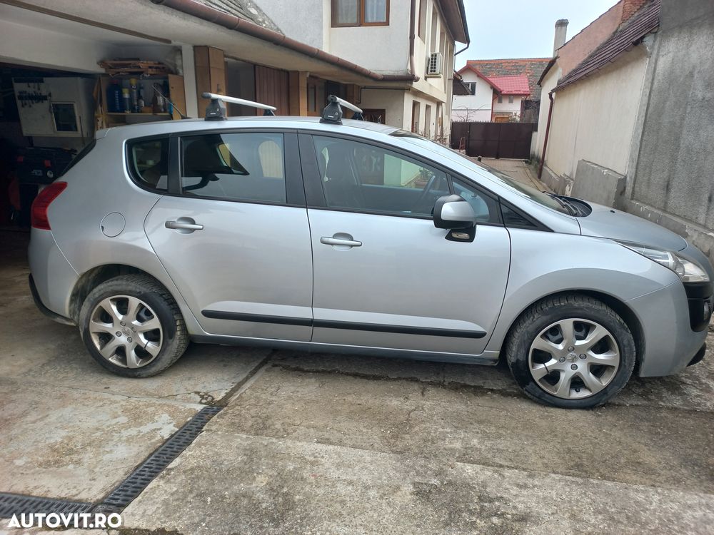 Peugeot 3008 1.6 HDI Confort Pack - 3