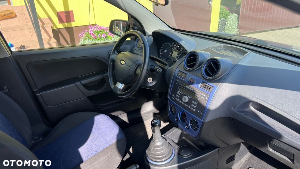 Ford Fiesta 1.3 Ambiente - 6