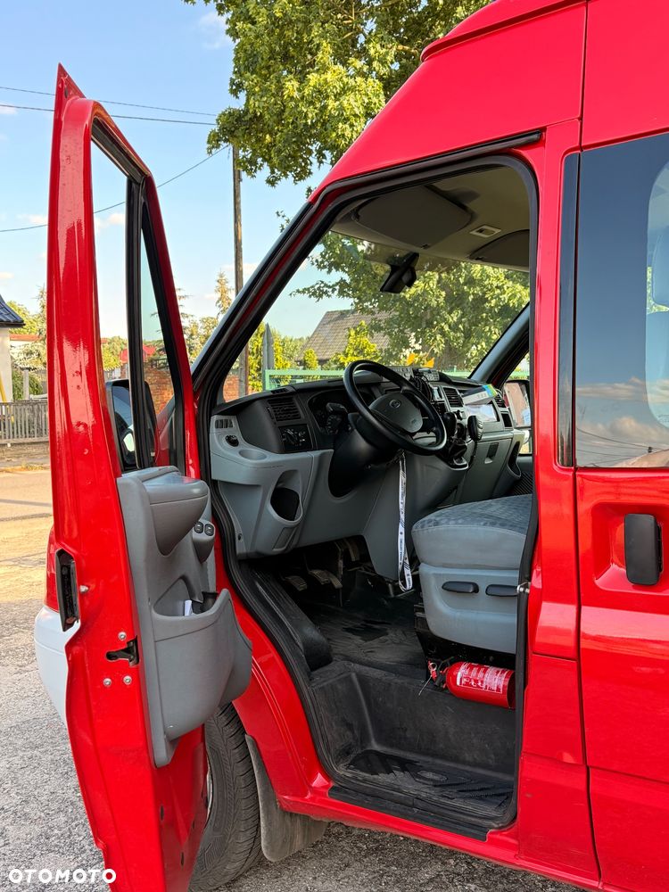 Ford Transit - 9