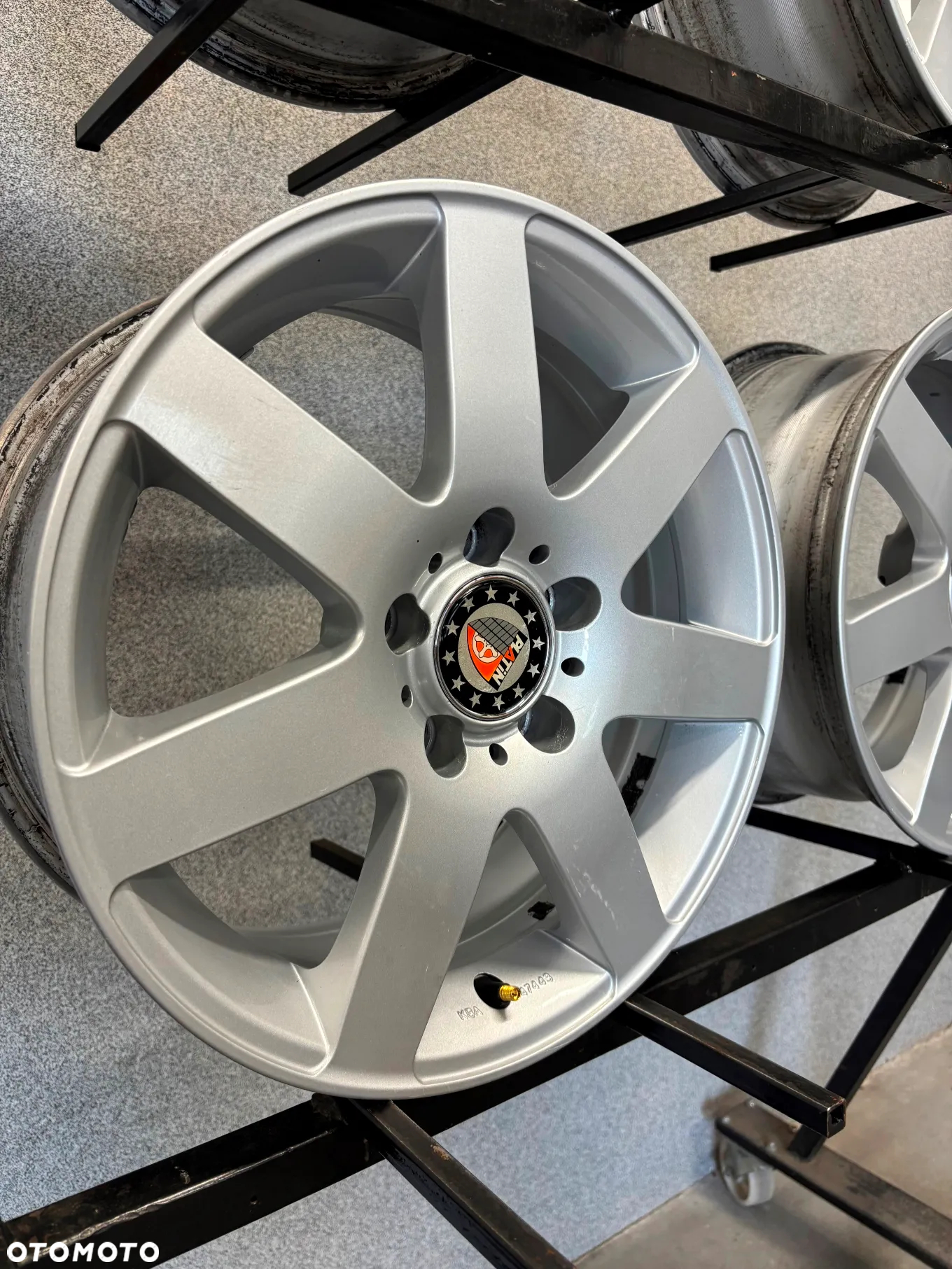 4 FELGI ALU. VW PASSAT,ARTEON,CADDY,SEAT LEON,SKODA OCTAVIA,MERCEDES KLASA C,E,COUPE 16'' 7J ET38 PLATIN - 9