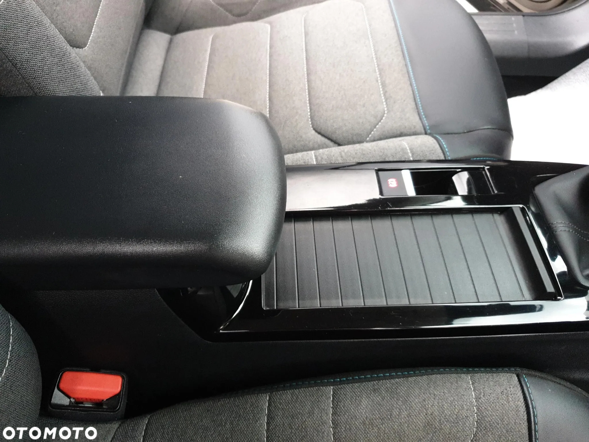 Citroën C4 1.2 PureTech Feel Pack S&S - 28