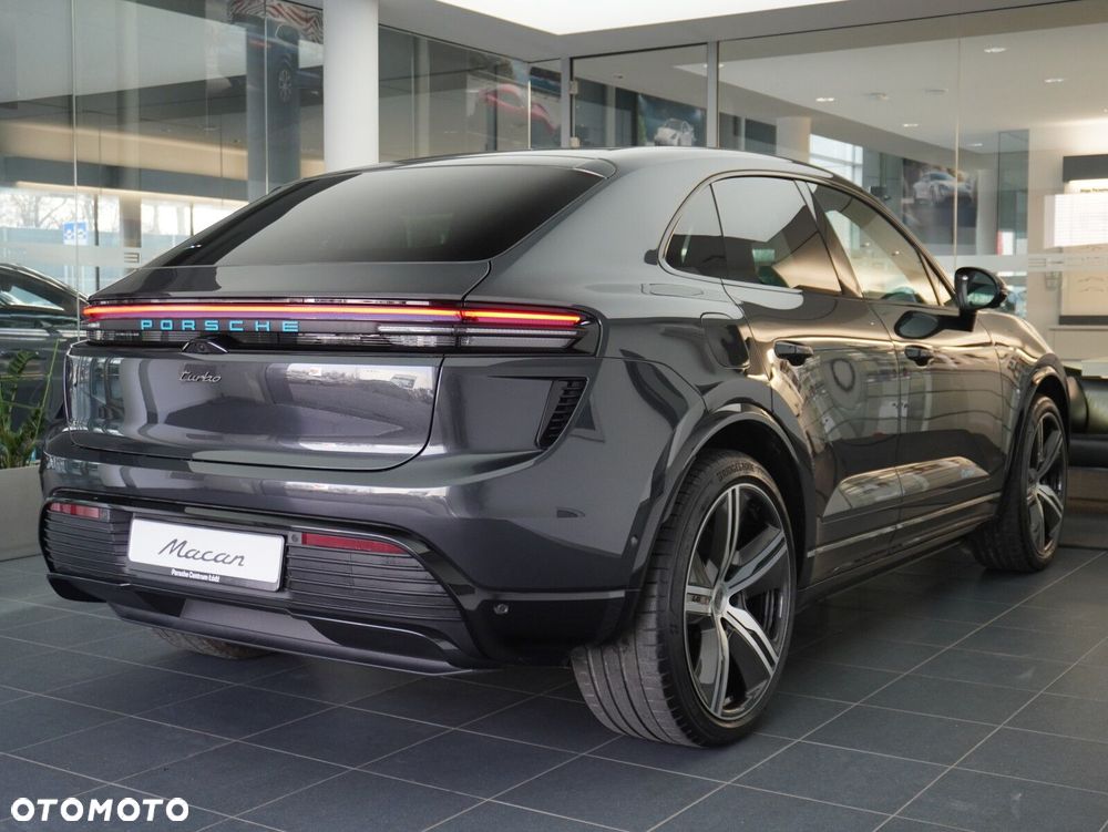 Porsche Macan - 15