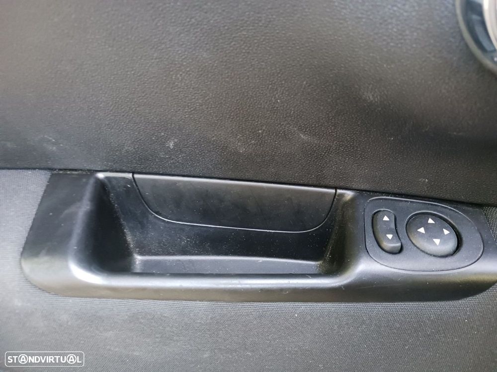 Fiat 500C 1.0 Hybrid - 23