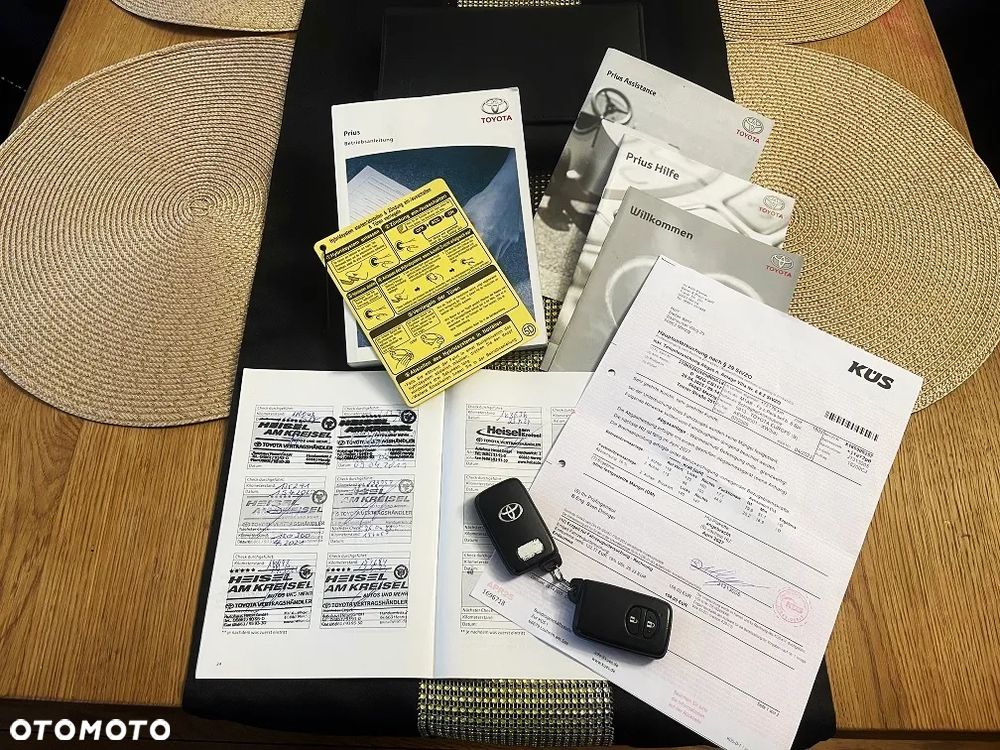 Toyota Prius 1.8 HSD Life - 36