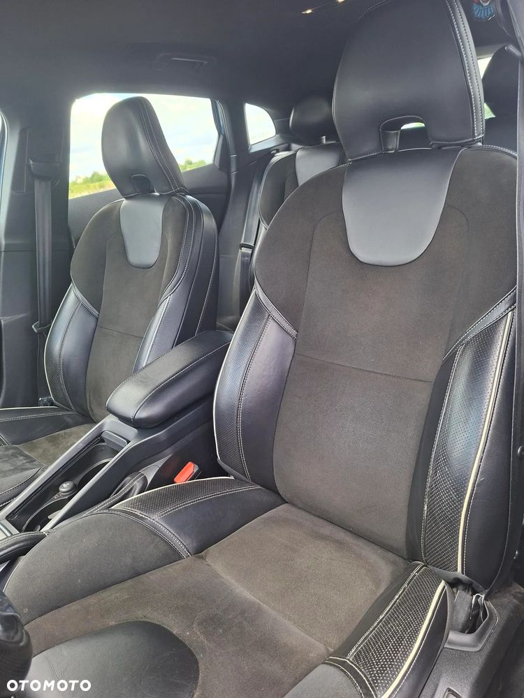 Volvo V40 D2 Drive-E R-Design Momentum - 10