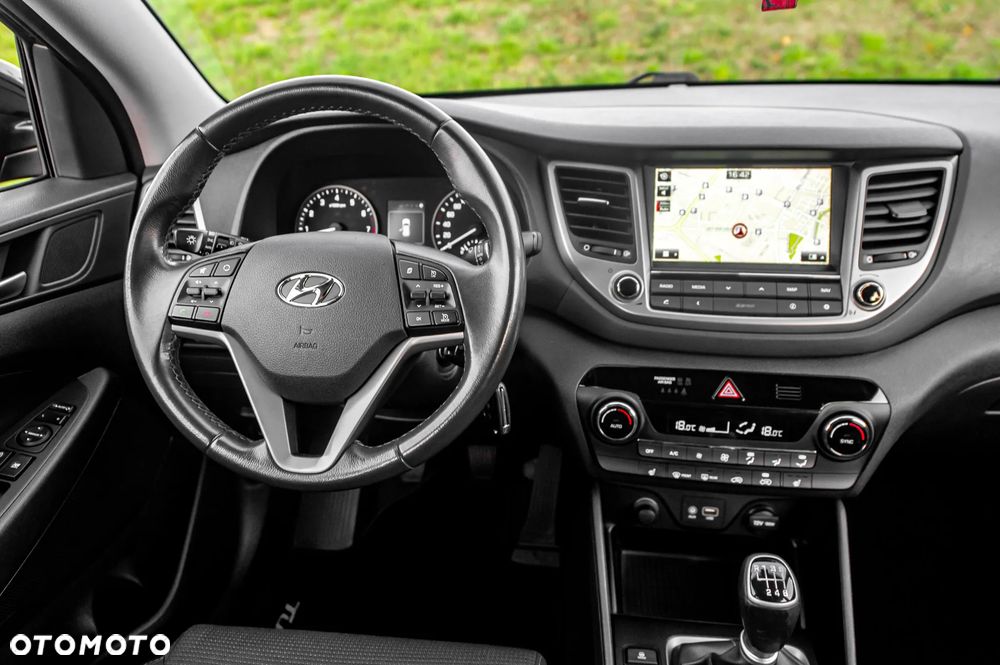 Hyundai Tucson 1.6 GDI BlueDrive Comfort 2WD - 23