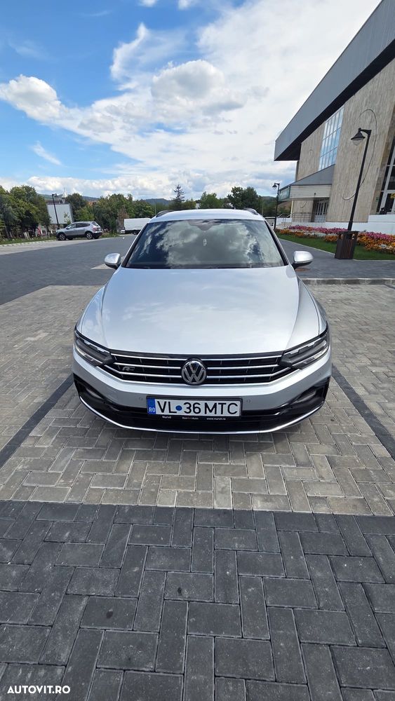 Volkswagen Passat 2.0 TDI DSG R Executive - 2