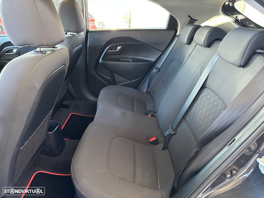 Kia Rio 1.1 CRDi Prime - 11
