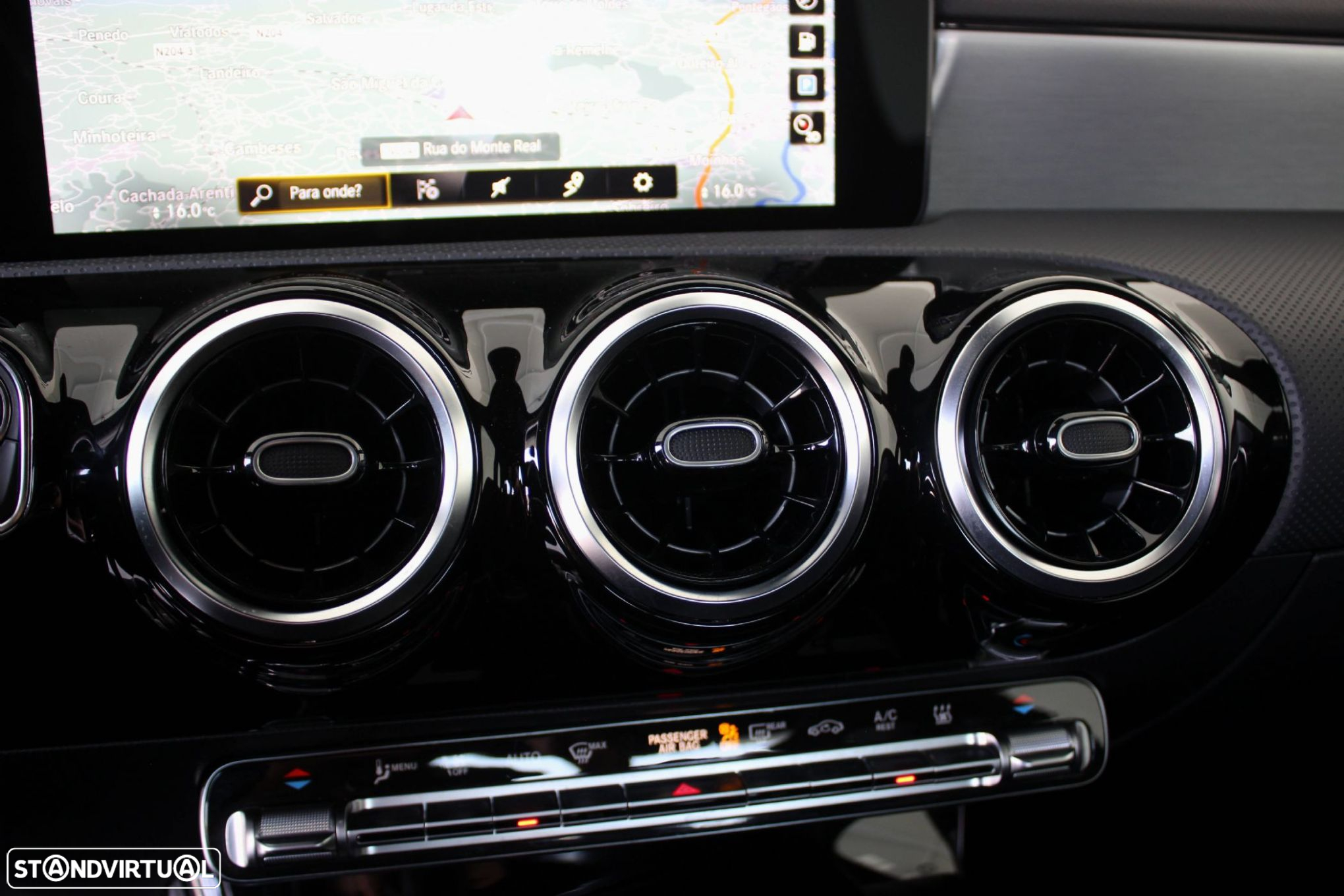 Mercedes-Benz CLA 250 e AMG Line - 32