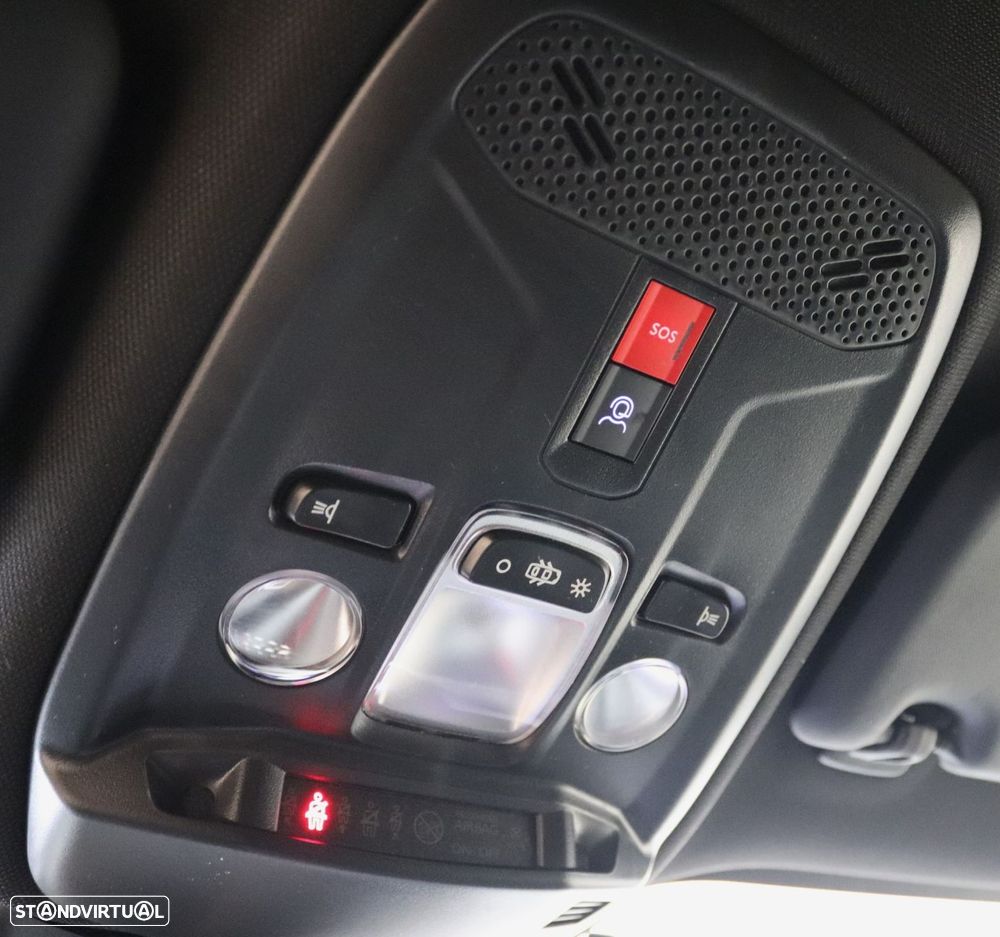 Peugeot 2008 1.2 Hybrid Allure e-DCS6 - 34