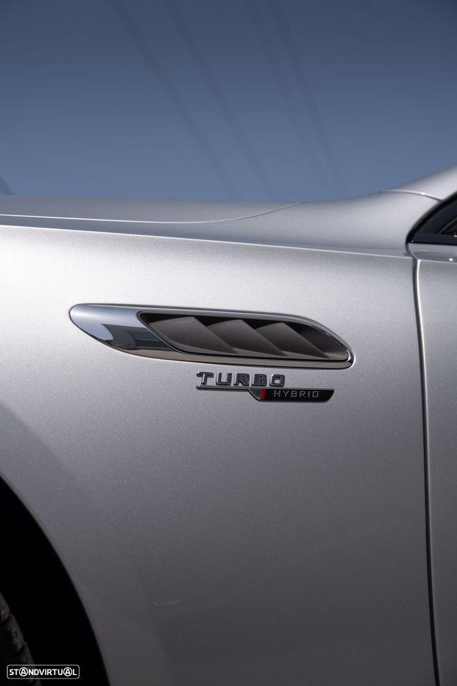 Mercedes-Benz E 53 AMG Hybrid 4Matic+ - 34