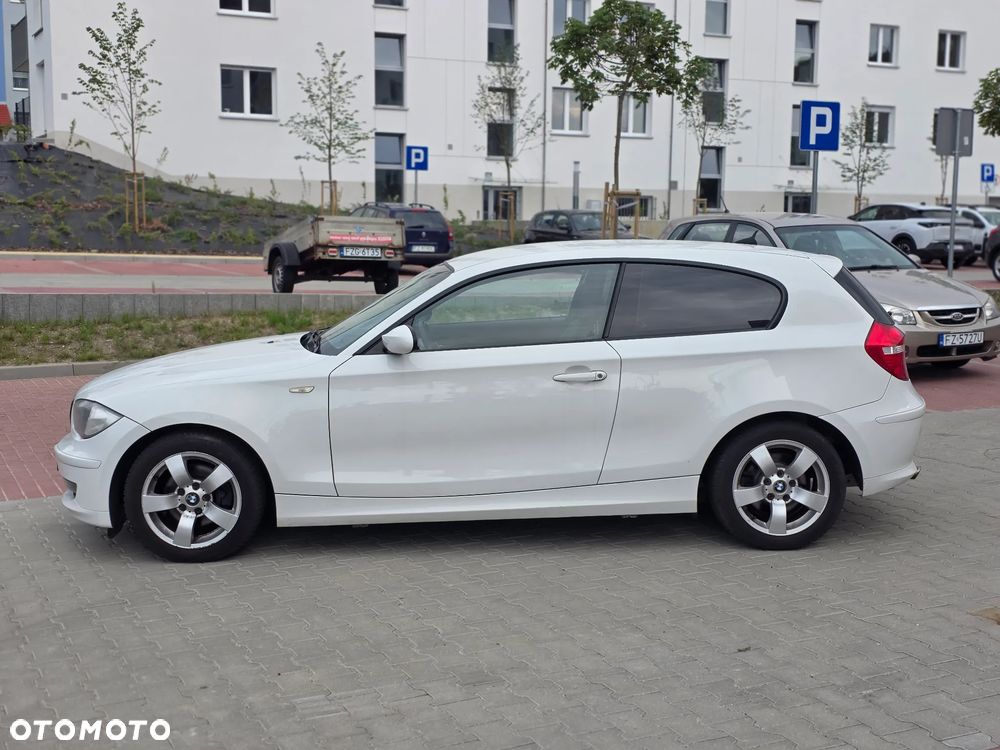 BMW Seria 1 118i Edition Sport - 4