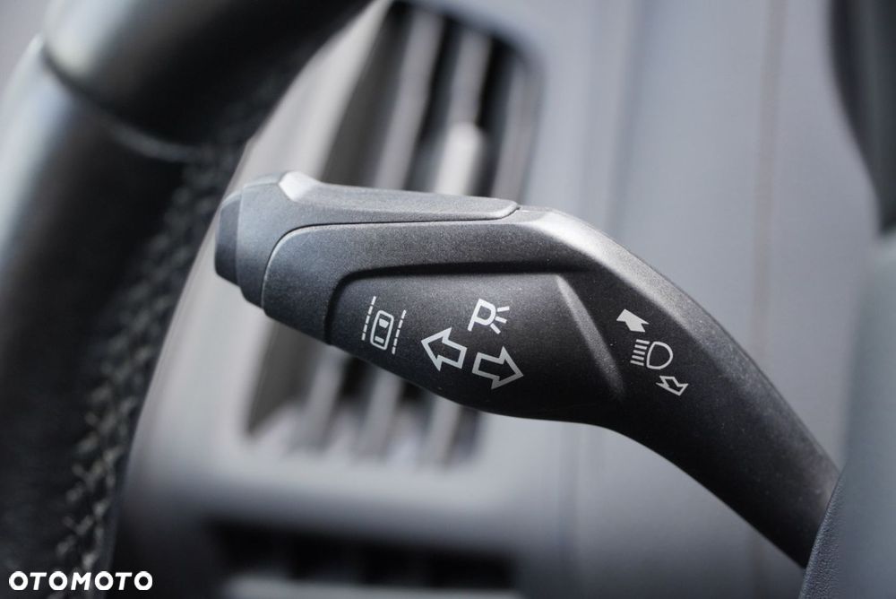 Ford Focus 1.5 EcoBlue Start-Stopp-System TITANIUM - 21