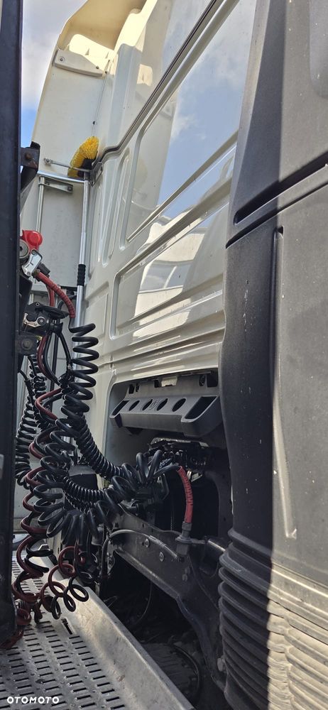 Mercedes-Benz Xf480 - 5