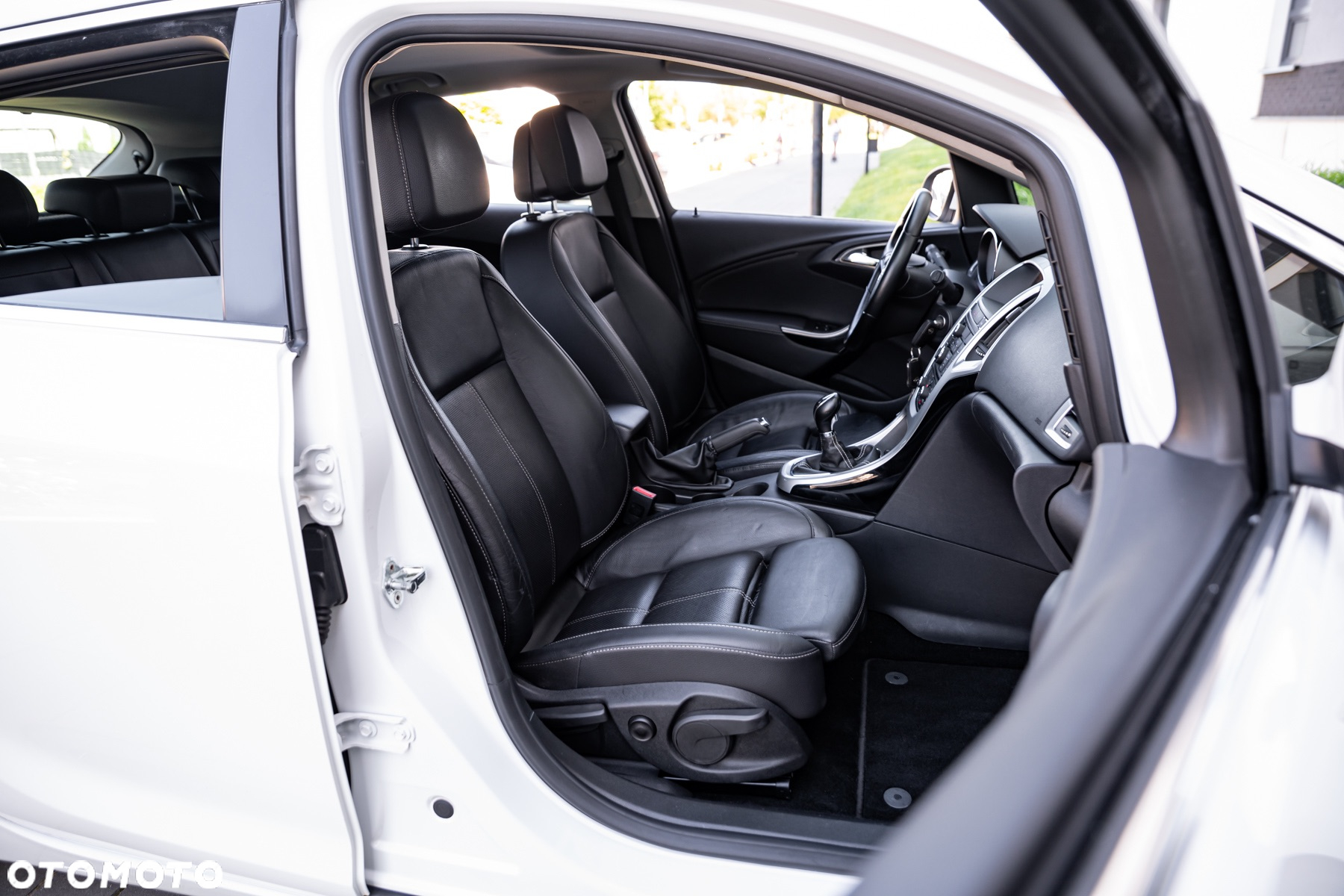 Opel Astra 1.6 Turbo Sport - 22