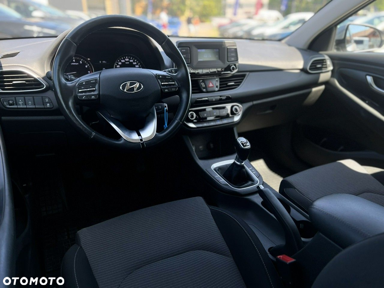 Hyundai i30 1.5 DPI Classic + - 11