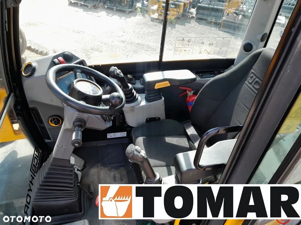 JCB HYDRADIG 110W - 18
