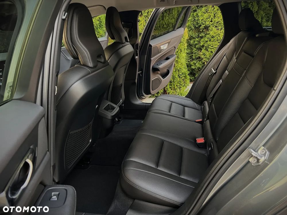 Volvo V60 D3 Momentum - 31