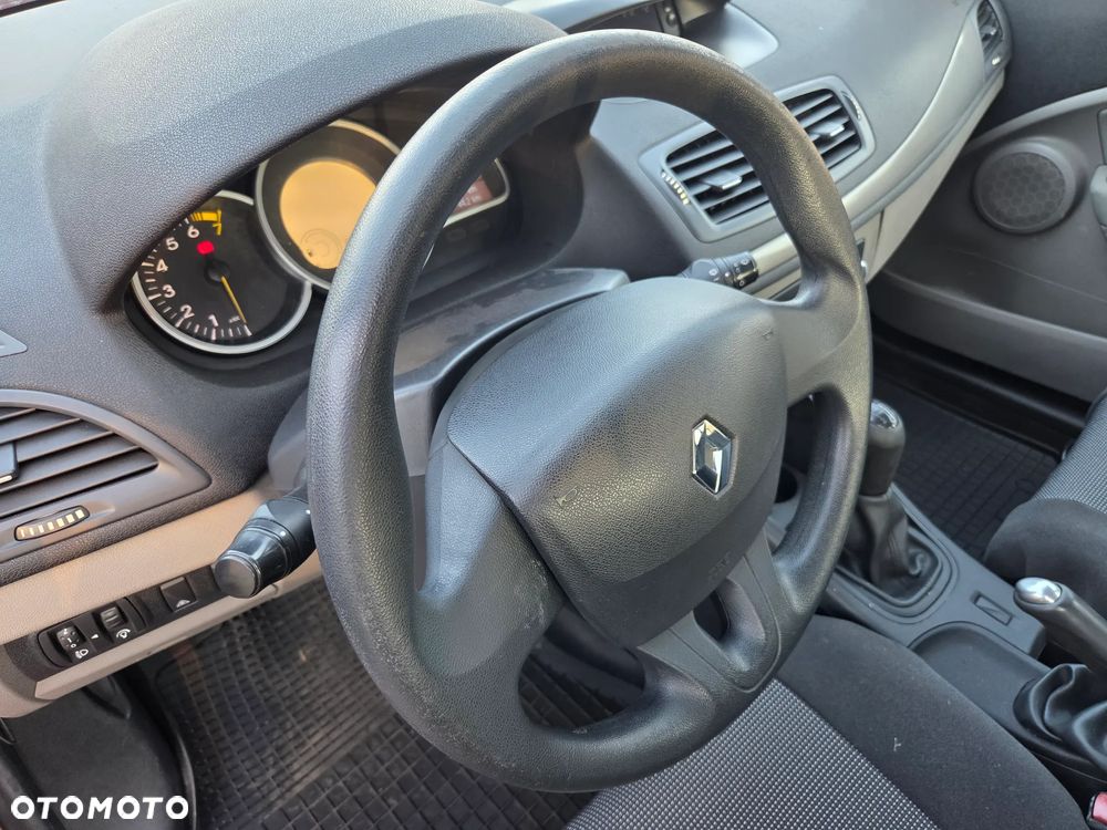 Renault Megane 1.6 16V 100 Authentique - 11