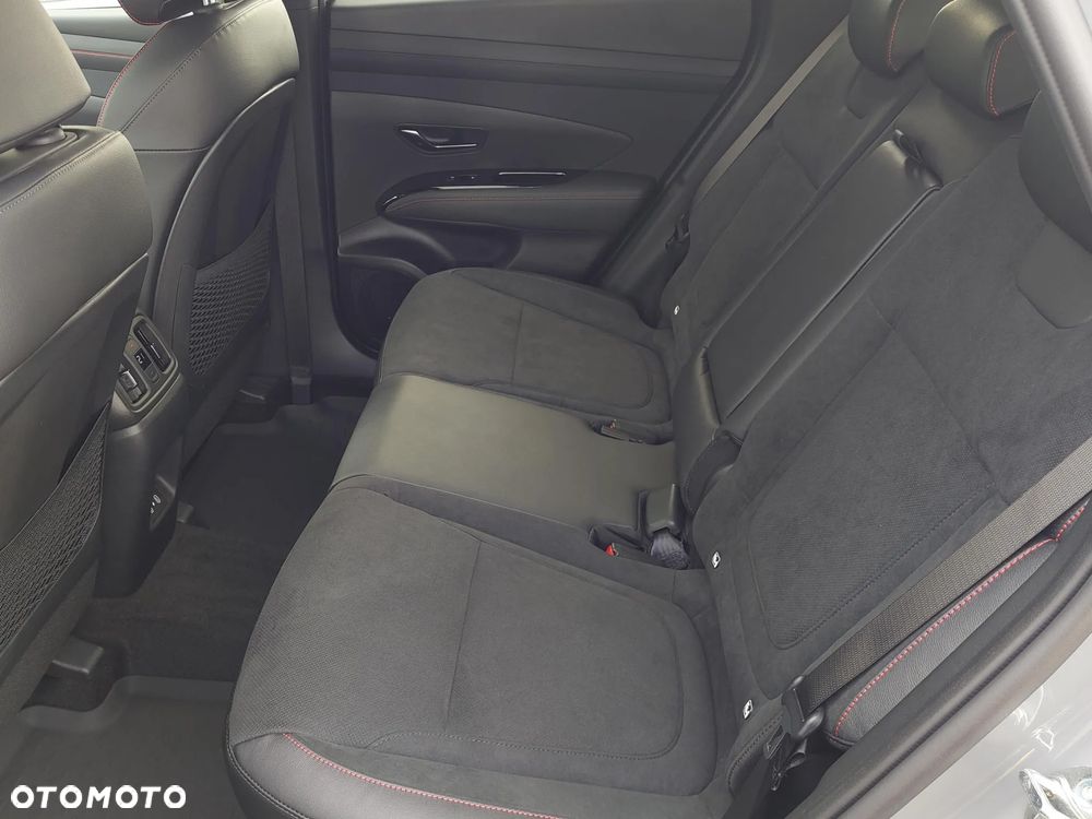 Hyundai Tucson 1.6 T-GDi N-Line 2WD DCT - 23