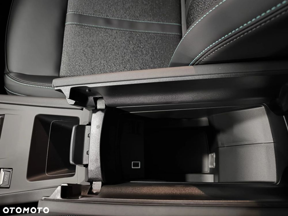 Peugeot 308 1.5 BlueHDi Allure S EAT8 - 16