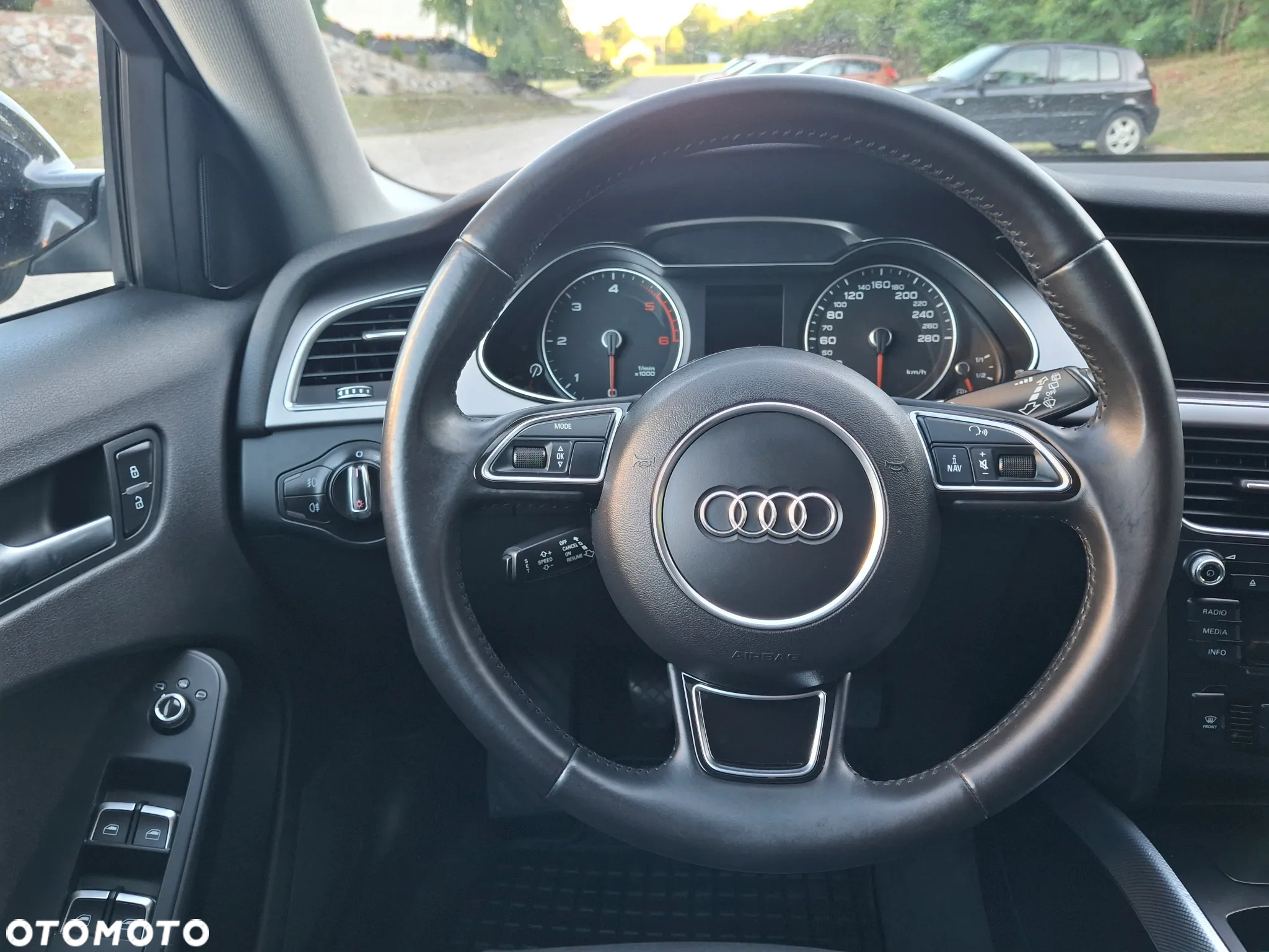 Audi A4 Avant 2.0 TDI DPF quattro Attraction - 26