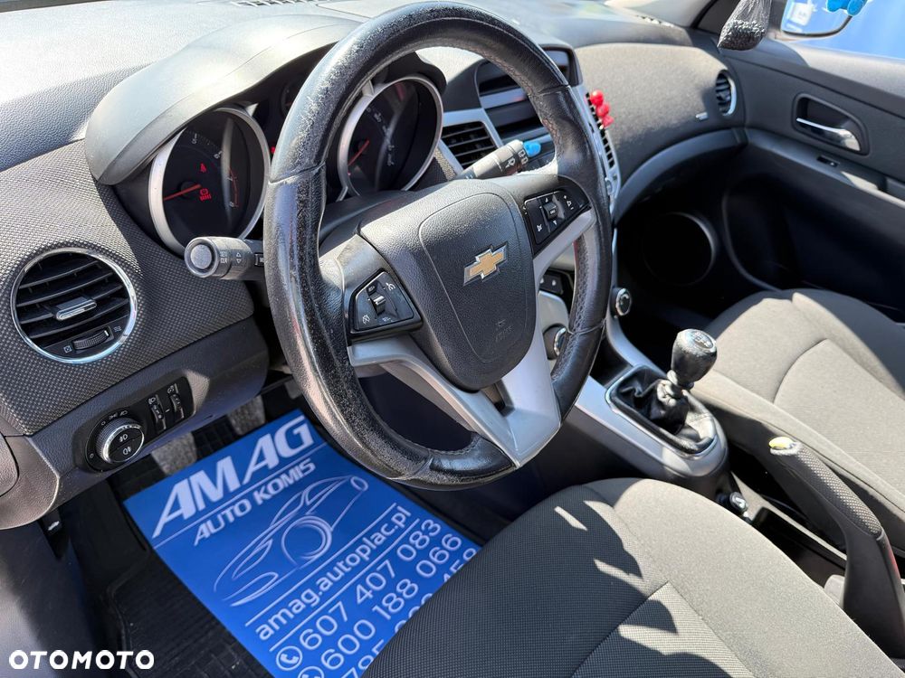 Chevrolet Cruze 1.6 LS - 15