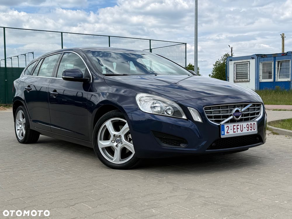 Volvo V60 D2 Momentum - 22
