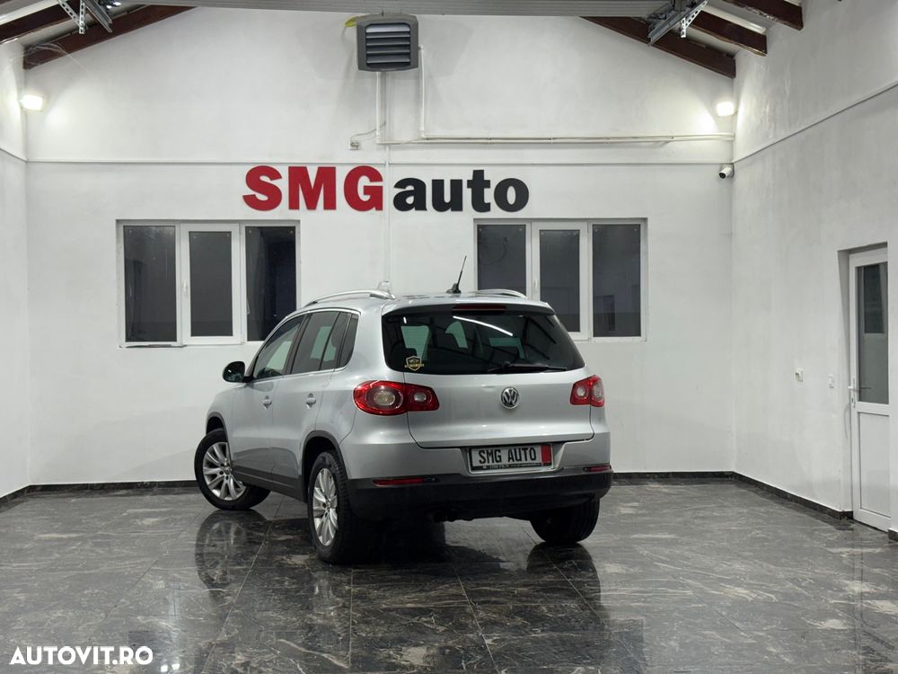 Volkswagen Tiguan 2.0 TDI DPF 4Motion BlueMotion Technology Exclusive - 3