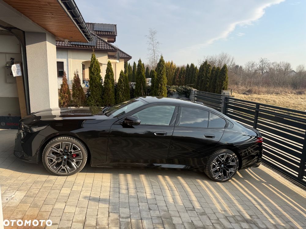 BMW Seria 5 520d xDrive mHEV M Sport - 1